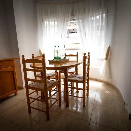 Apartamento El Horizonte 120 M From Playa Los Locos Beach Torrevieja